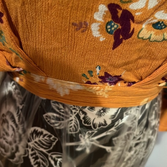 PATRONS of PEACE orange print cropped bell sleeve open back wrap tie at waist - Picture 10 of 15